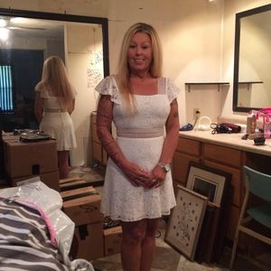 Meet your Posher, Sherry